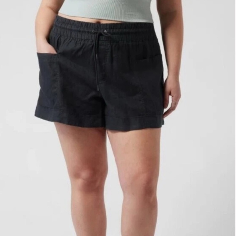 Athleta Cabo Linen 4” Pull On Elastic Waist Drawstring Shorts 14 Black Beach